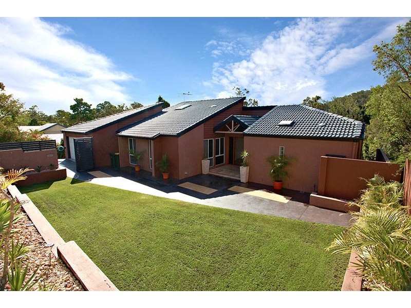 246 Chapel Hill Road, Chapel Hill QLD 4069