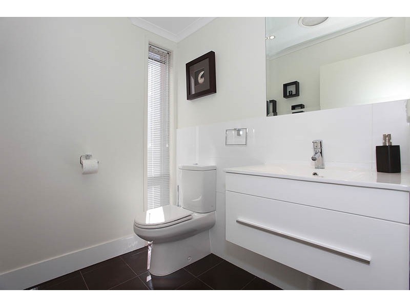 246 Chapel Hill Road, Chapel Hill QLD 4069