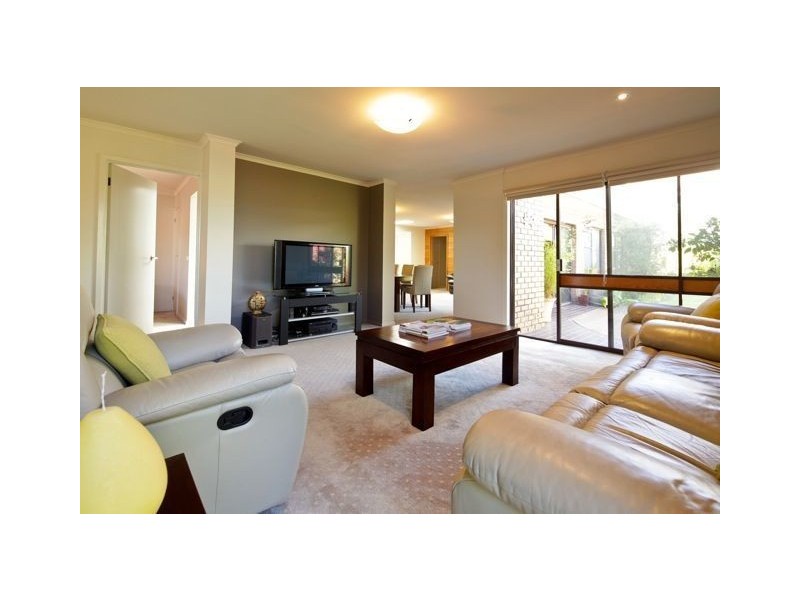 18 Monash Court, Devonport TAS 7310