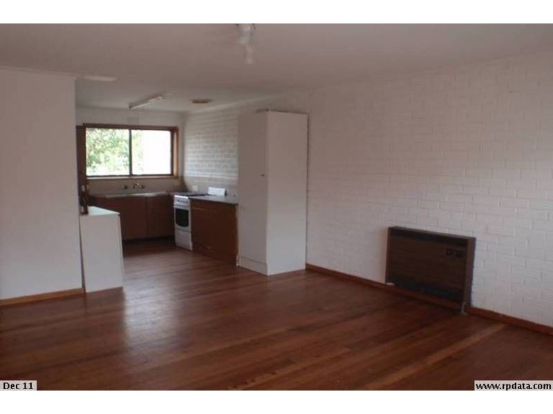 4/12 Elizabeth Street, St Albans VIC 3021