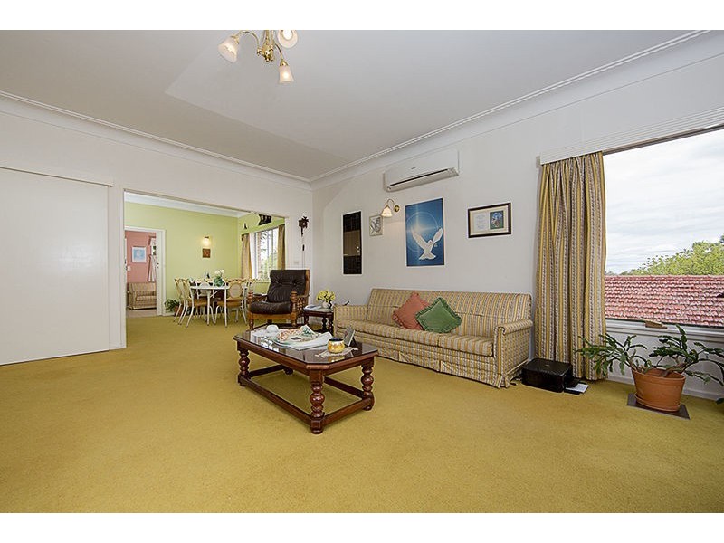 5 Elizabeth Avenue, Cowra NSW 2794
