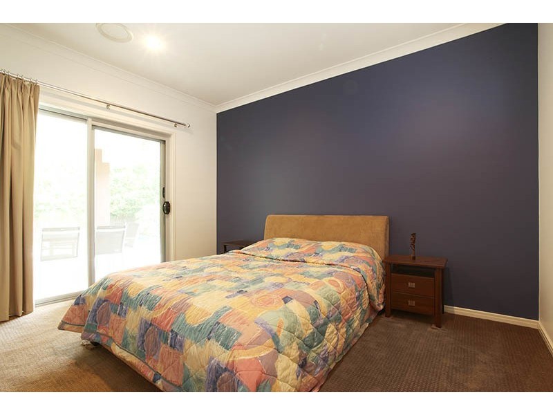 Seventeen Mile Rocks QLD 4073