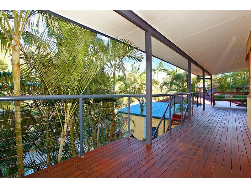 17 Kalamunda Close, Elanora QLD 4221