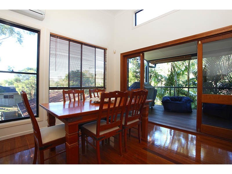 17 Kalamunda Close, Elanora QLD 4221