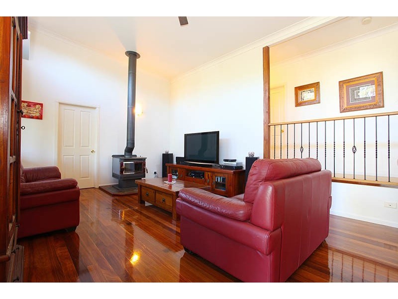 17 Kalamunda Close, Elanora QLD 4221