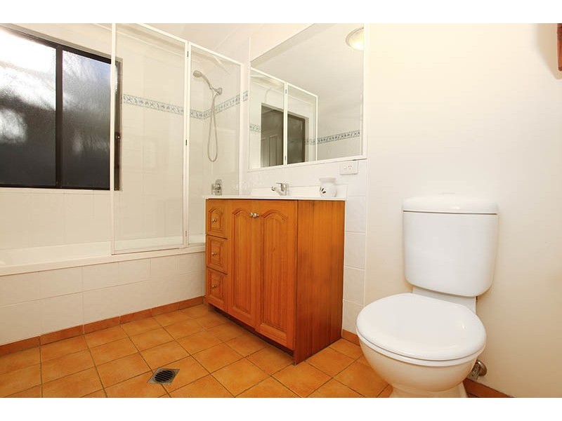 17 Kalamunda Close, Elanora QLD 4221