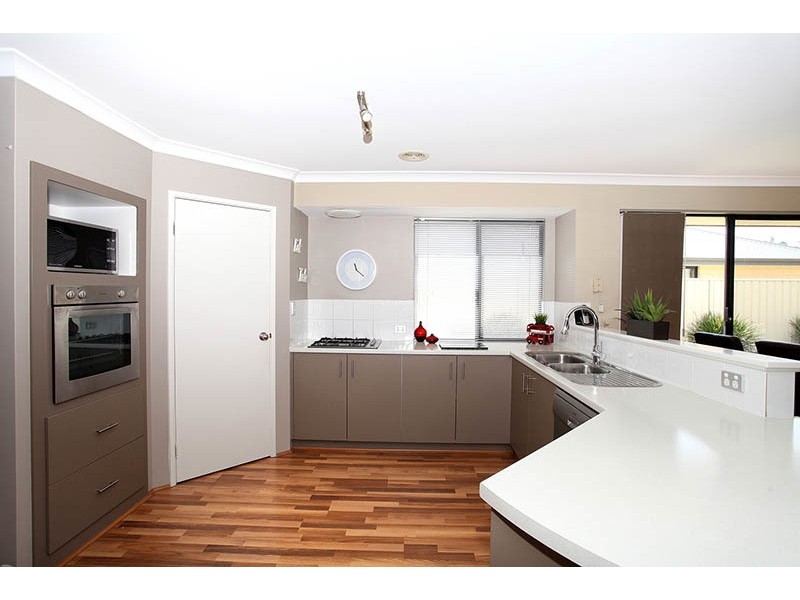 23  Fulmar Way, Seville Grove WA 6112