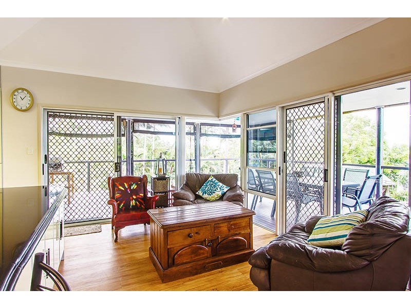 128-130 Apsley Way, Andergrove QLD 4740