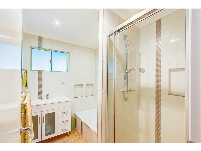 128-130 Apsley Way, Andergrove QLD 4740