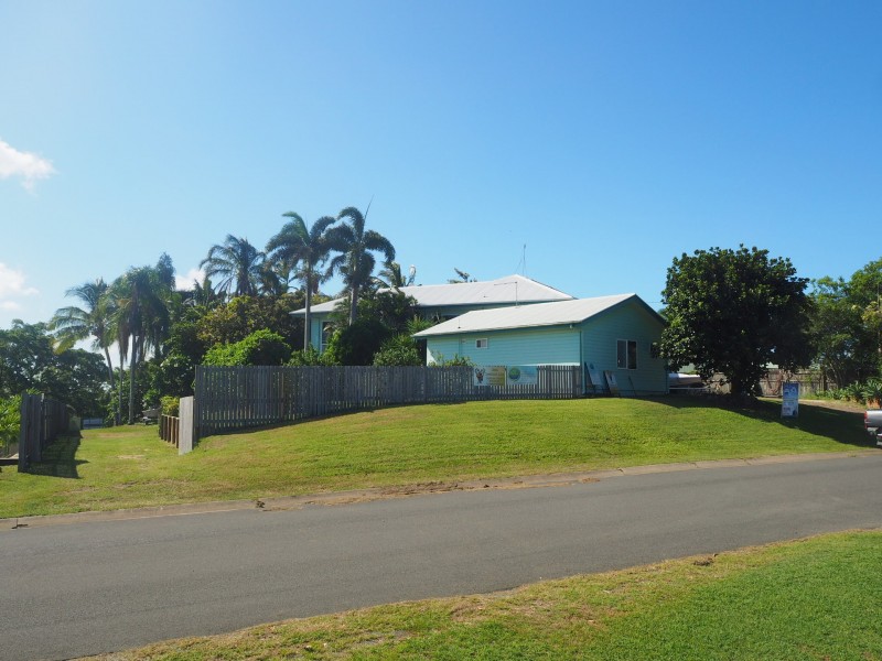 128-130 Apsley Way, Andergrove QLD 4740