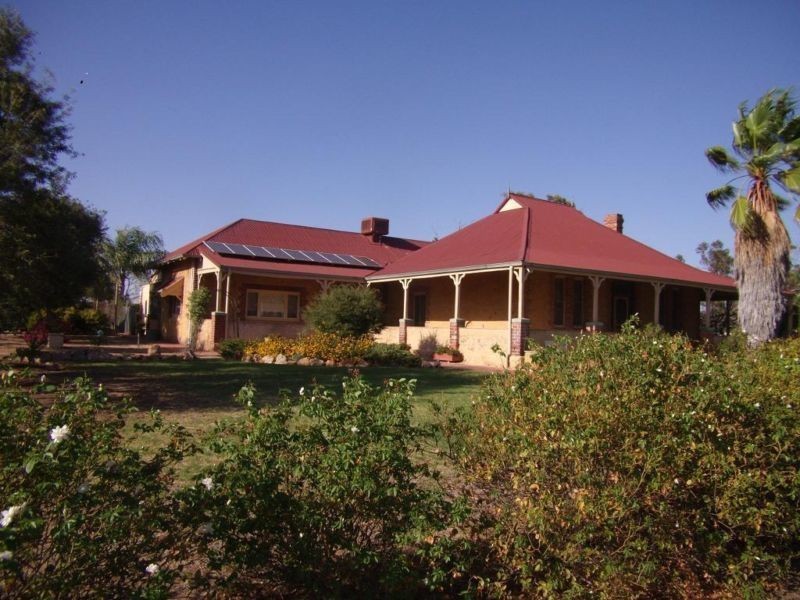 49 McGellin Road, Bruce Rock WA 6418