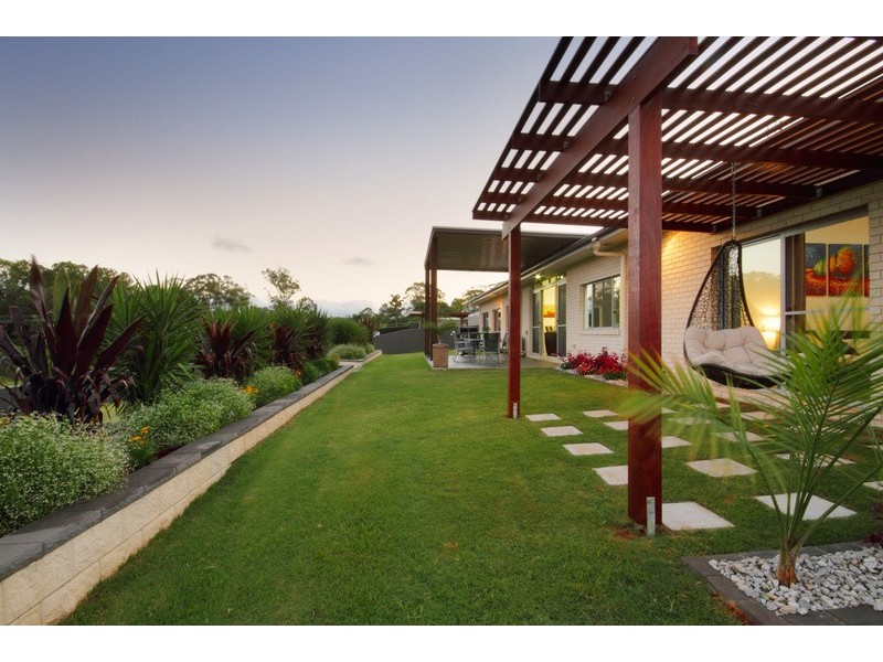 8 Cooinda Place, Glass House Mountains QLD 4518