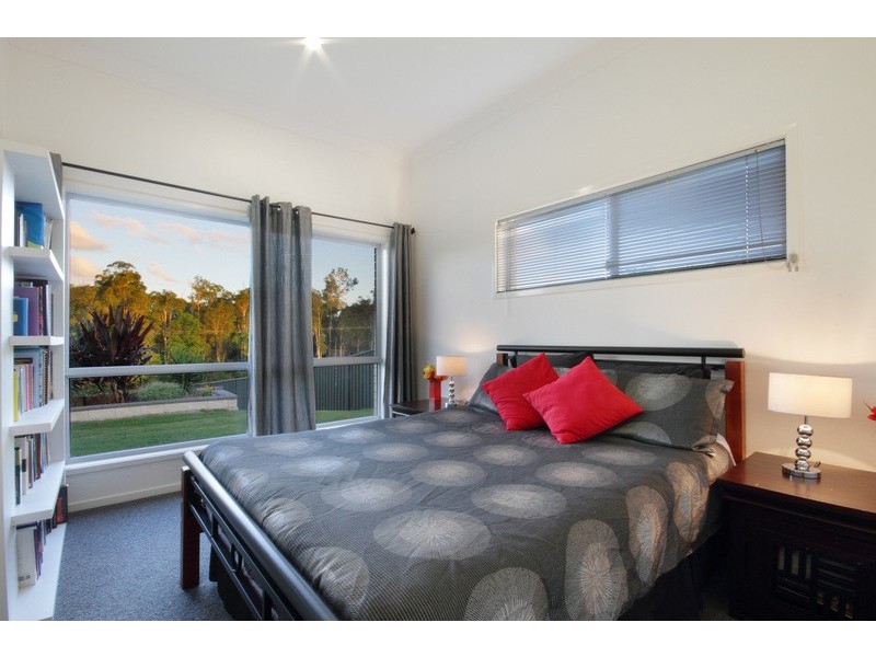 8 Cooinda Place, Glass House Mountains QLD 4518