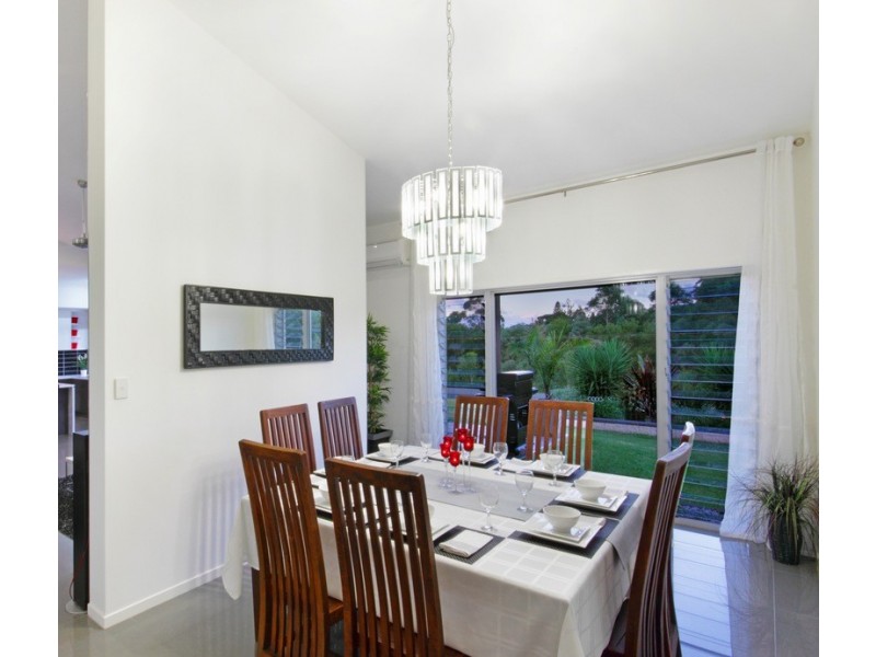 8 Cooinda Place, Glass House Mountains QLD 4518