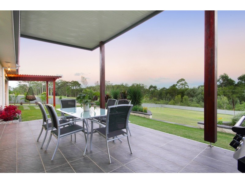 8 Cooinda Place, Glass House Mountains QLD 4518