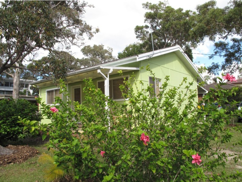 1 Flora Street, Culburra Beach NSW 2540