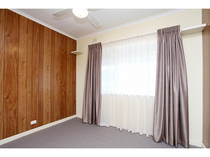 18 Hodge Road, Para Hills SA 5096