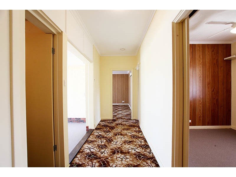 18 Hodge Road, Para Hills SA 5096