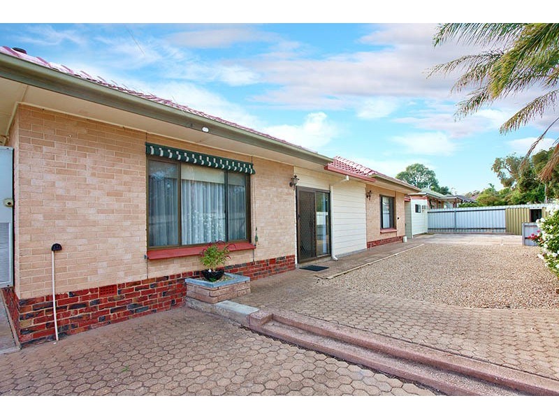 18 Hodge Road, Para Hills SA 5096