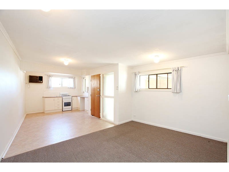 18 Hodge Road, Para Hills SA 5096