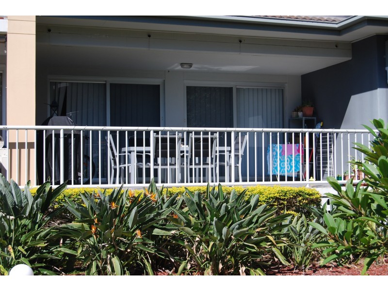 21/22 Oleander Avenue, Biggera Waters QLD 4216