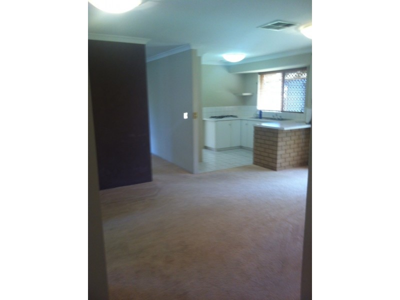 17 Jaeger Square, Ballajura WA 6066