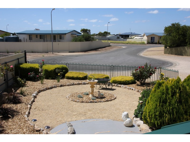 5 Prior Court, Point Turton SA 5575