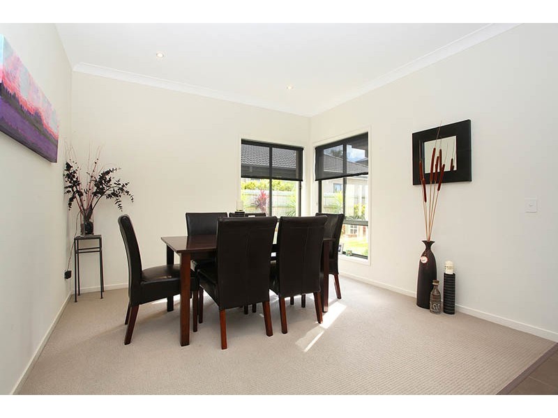 24 Casuarina Drive, Molendinar QLD 4214
