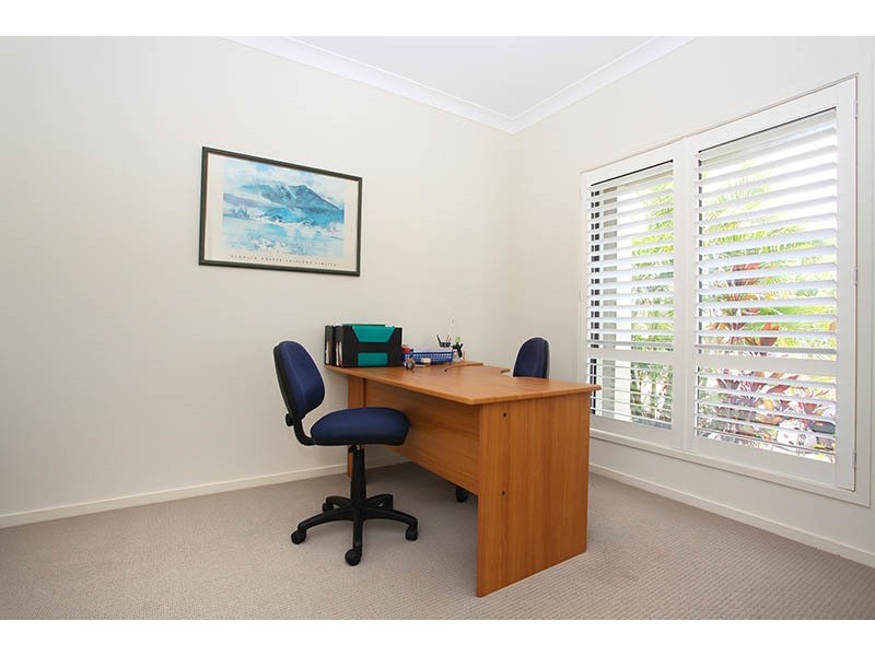 24 Casuarina Drive, Molendinar QLD 4214