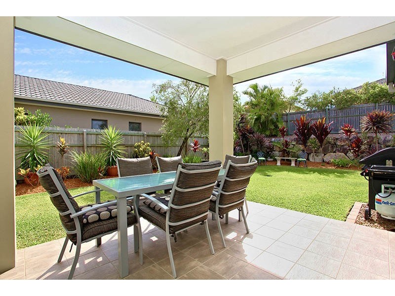 24 Casuarina Drive, Molendinar QLD 4214