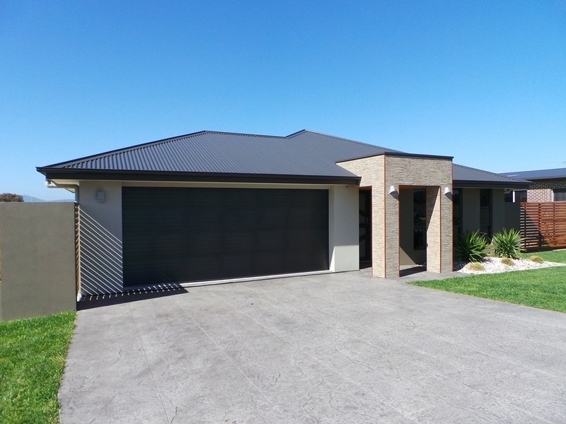 4 Franklin Drive, Shearwater TAS 7307