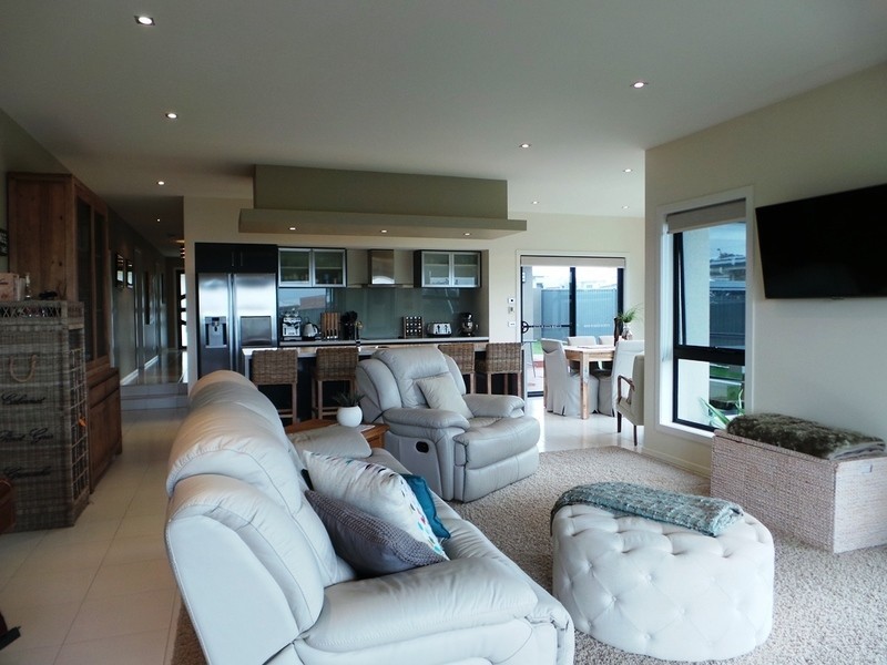 4 Franklin Drive, Shearwater TAS 7307