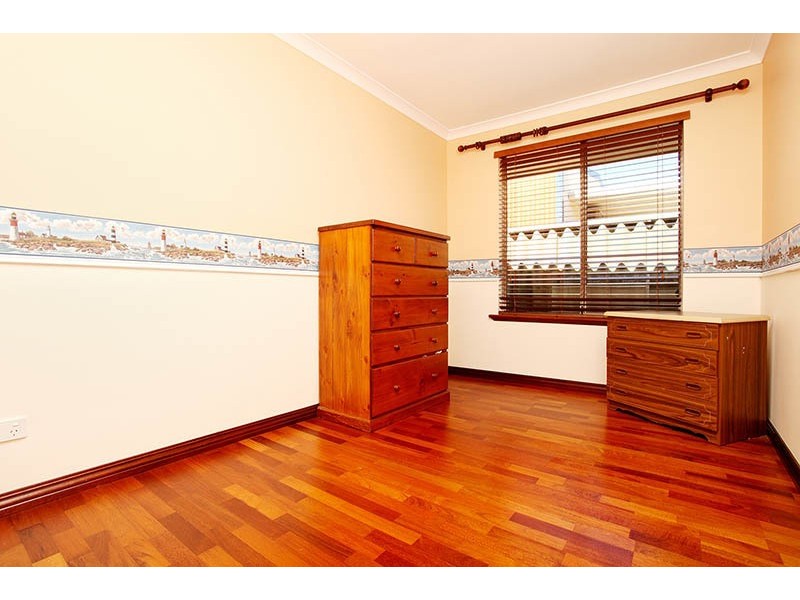 8 Birdsong Grove, Greenfields WA 6210