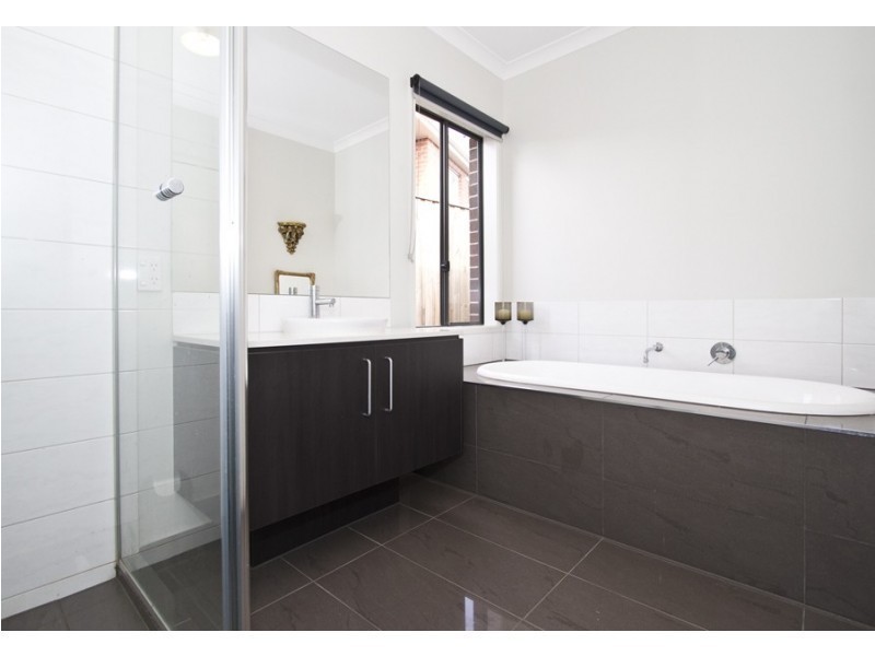 48 Eminence Blvd, Doreen VIC 3754