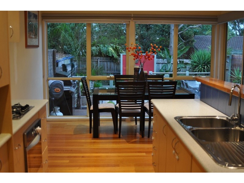 30 Raymond Street, Blackburn North VIC 3130