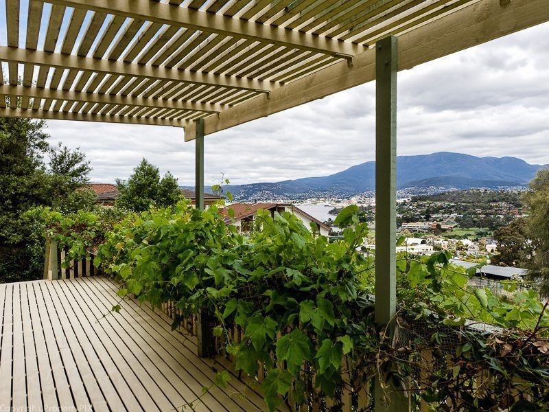 25 Lanena Street, Bellerive TAS 7018