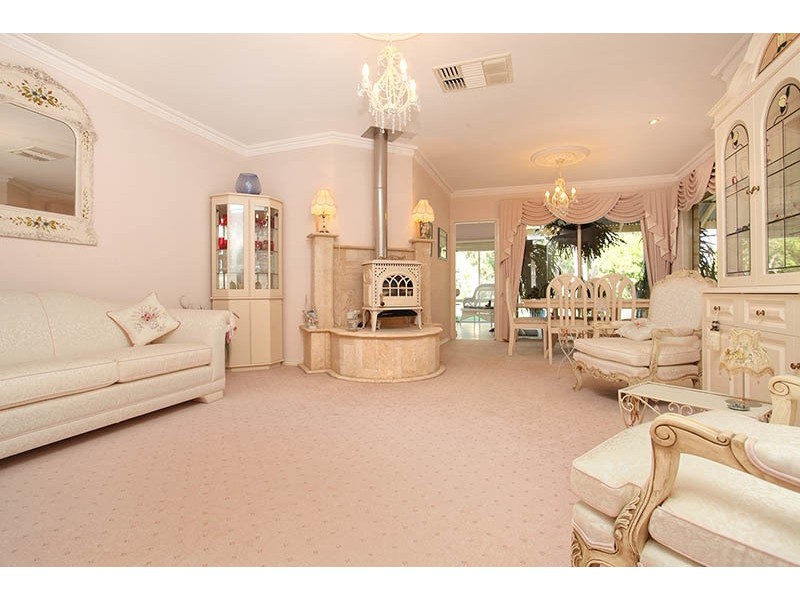 15 Mayfair Mews, Meadow Springs WA 6210