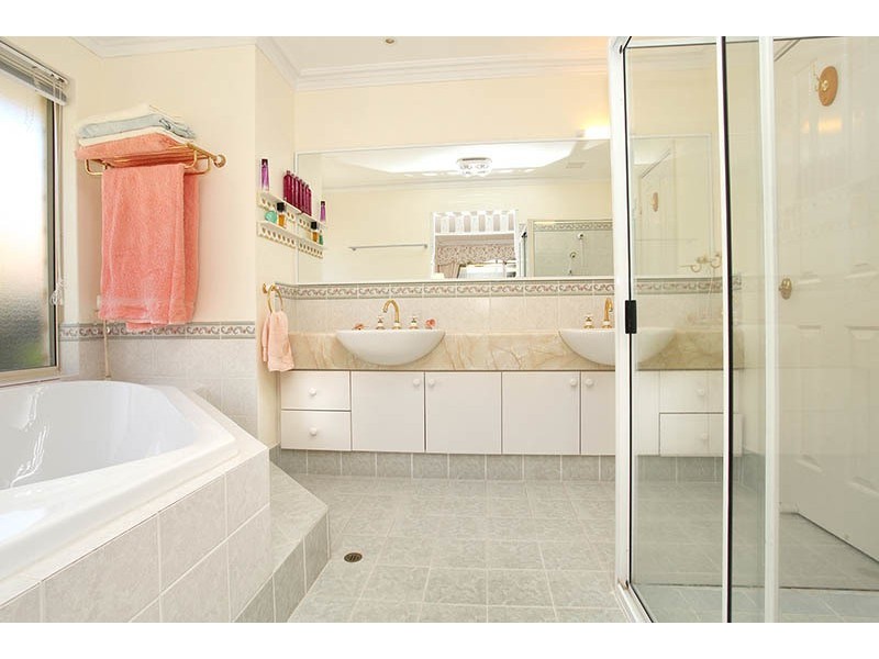 15 Mayfair Mews, Meadow Springs WA 6210