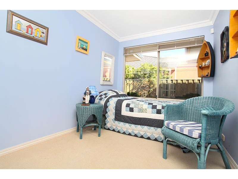 15 Mayfair Mews, Meadow Springs WA 6210