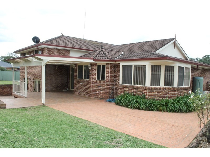 11 Bradyn Place, Glenmore Park NSW 2745