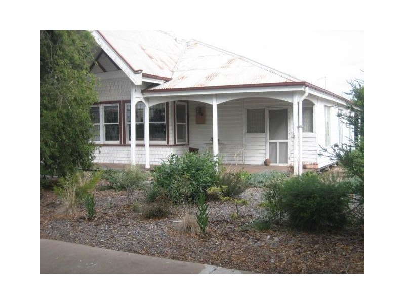 20 Walker Street, Donald VIC 3480