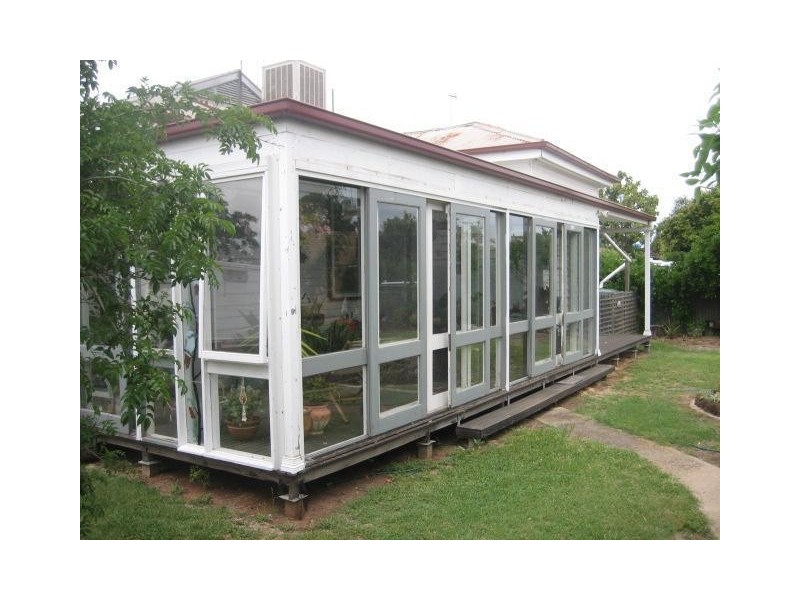 20 Walker Street, Donald VIC 3480