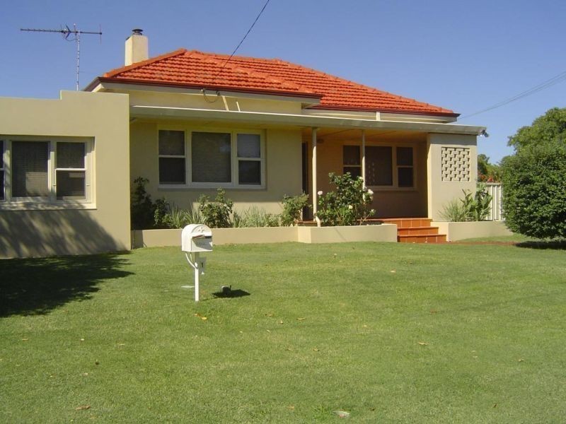 1 Queensbury Street, South Bunbury WA 6230