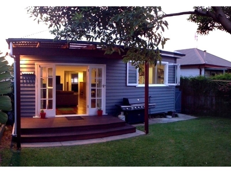 15 Tarin St, Mayfield NSW 2304