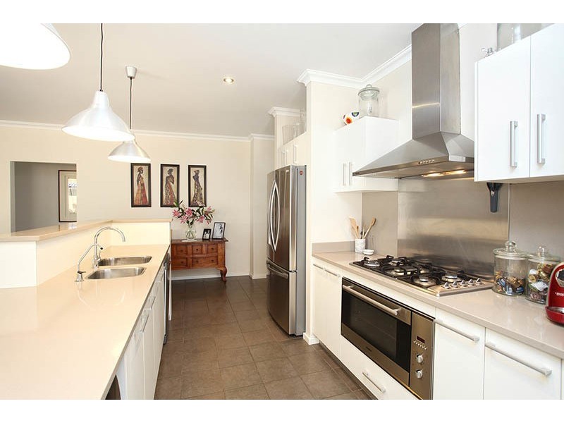 2 The Rise, Gwelup WA 6018