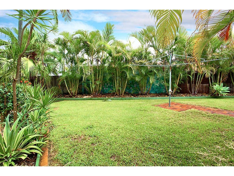 12 Oakland Court, Burleigh Waters QLD 4220