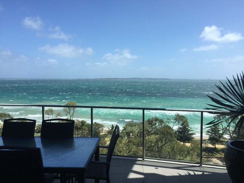 60/17 Rockingham Beach Road, Rockingham WA 6168