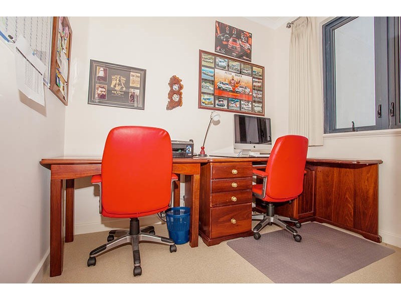 60/17 Rockingham Beach Road, Rockingham WA 6168