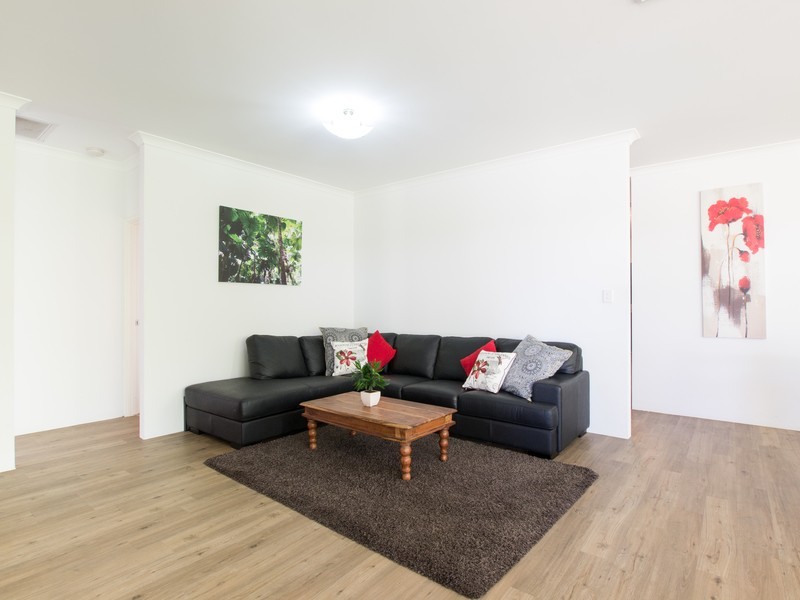 4 Verdin Close, Maida Vale WA 6057