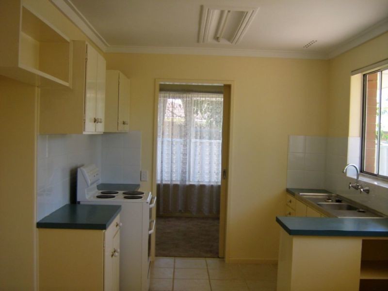 120 Streatham Street, Beckenham WA 6107